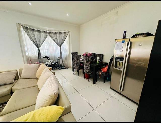 4 BEDROOM HOUSE FOR SALE IN KENSINGTON